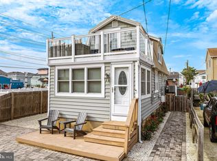 101 E 30th St, Ship Bottom, NJ 08008