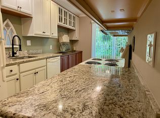 832 100th Ave NE APT 4, Bellevue, WA 98004