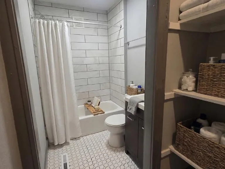 3227 Central St — Photo 5