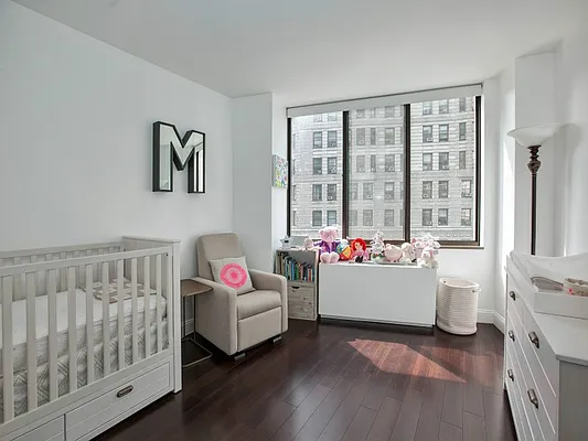 Sold by Sotheby's International Realty | media 11