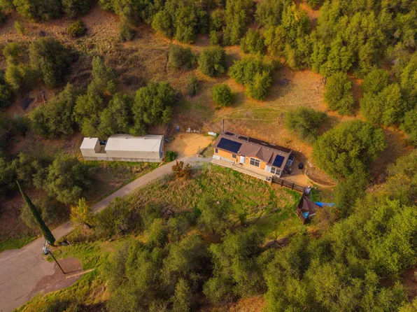 14907 Marin Dr, Redding, CA 96003