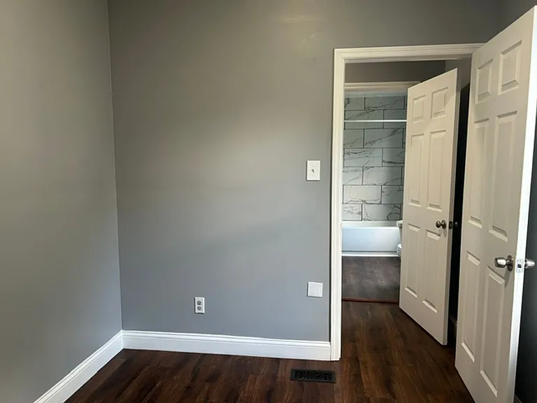 925 Xenia Ave — Photo 19
