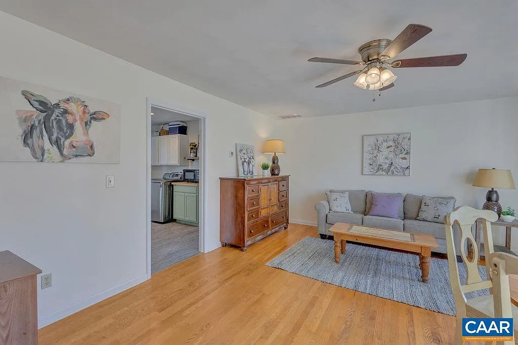 412 Gentry Dr — Photo 4