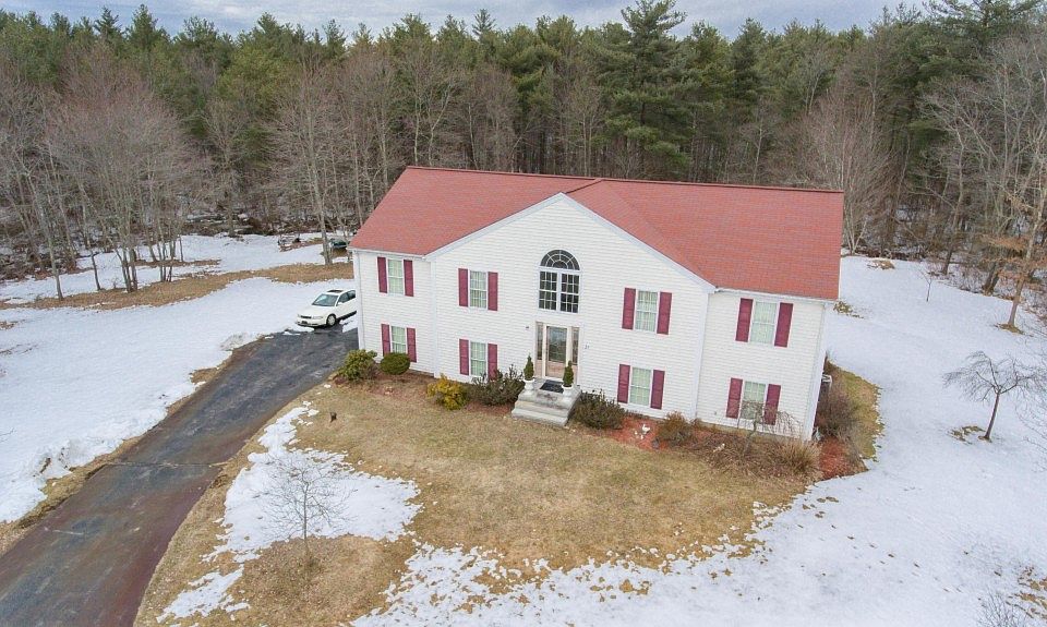 1st image of 25 Edward Dr
