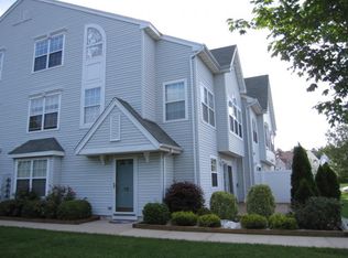 10 Dover Ct, Tinton Falls, NJ 07712