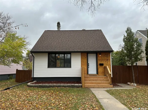 3721 Caen Avenue, Regina, SK S4S 0Y5