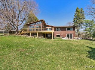 310 Greenridge Dr NW, Grand Rapids, MI 49544