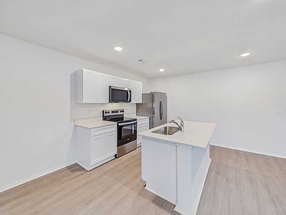 17 Vineyard Dr-17_05262026