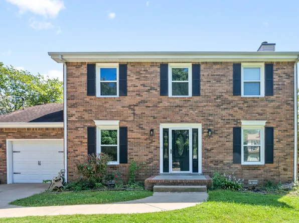 830 Iris Ln, Clarksville, TN 37042