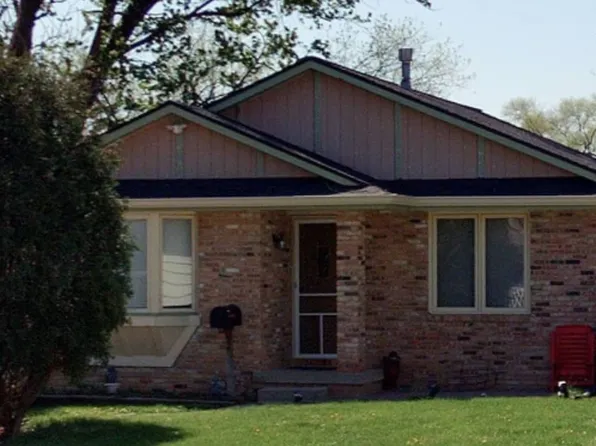 130 Bundy St, Des Moines, IA 50315