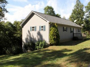 89 Wesley Ln, Warne, NC 28909