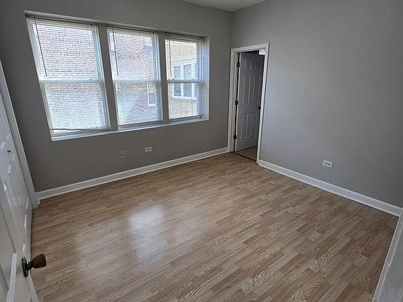 3rd image of 2809 W Washington Blvd #302