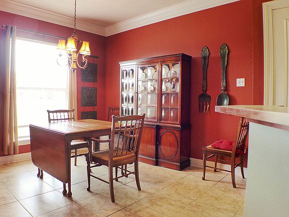 4th image of 38753 Edgewood Cir