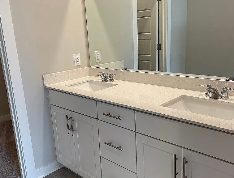 385 Casper Dr — Photo 13