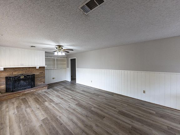4th image of 6805 Avenue W