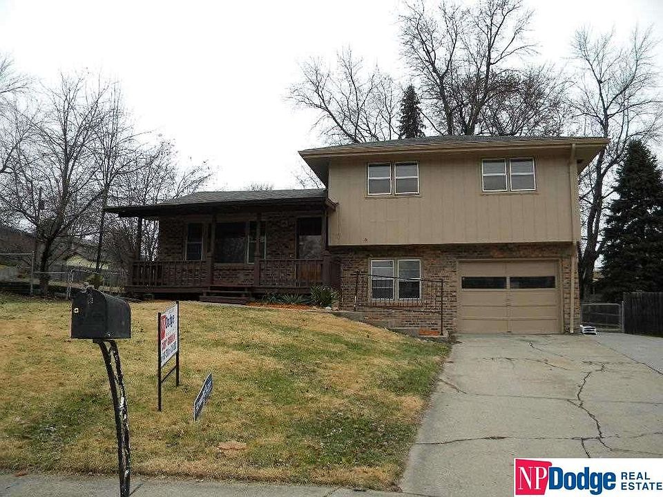 1st image of 9710 Kensington Cir