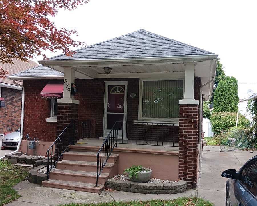 1st image of 376 South St