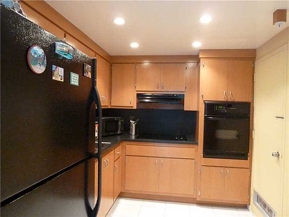 4th image of 400 Kings Point Dr APT 1620