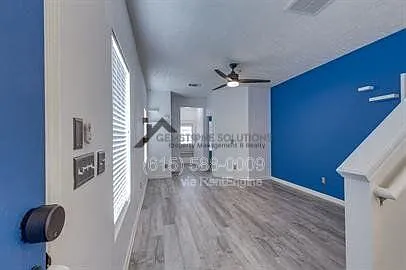 3 bed, 2.5 bath, 1606 sqft, $1,999 — Photo 4
