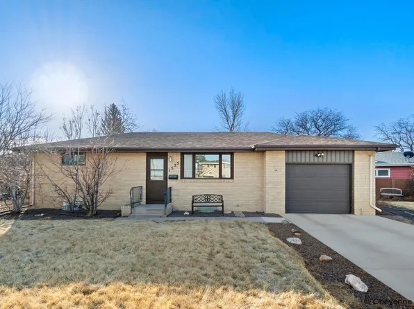 1525 Andover Dr, Cheyenne, WY 82001
