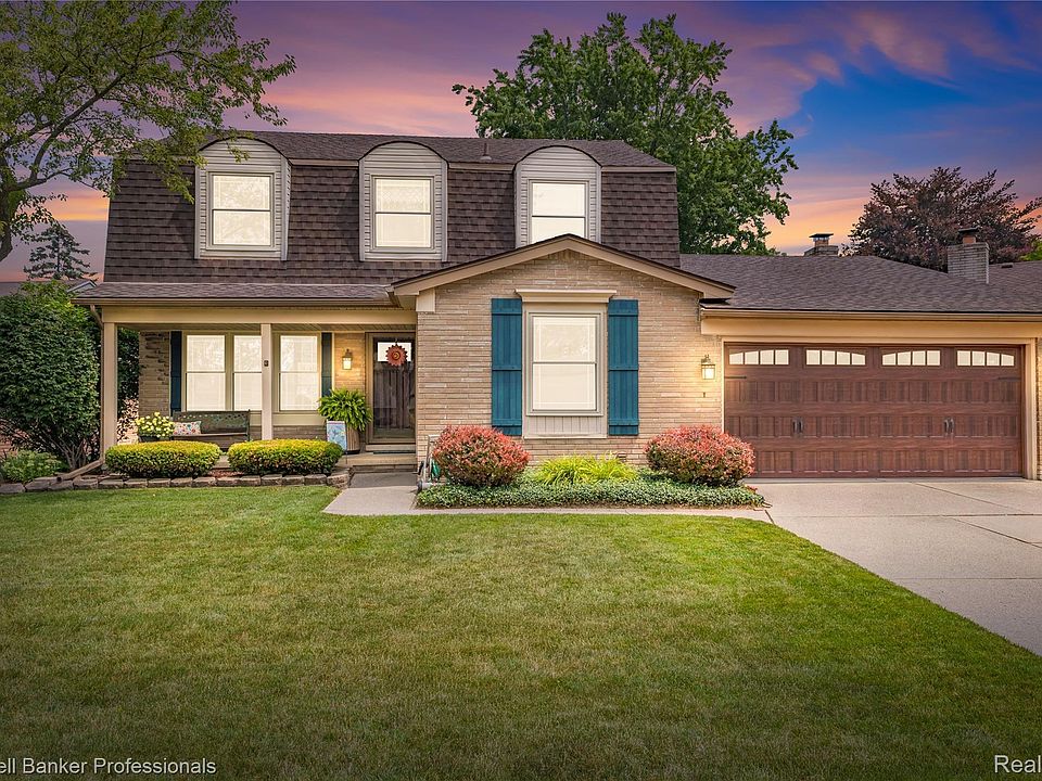 1st image of 39452 Sunderland Dr