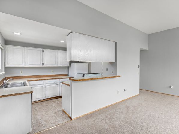 9044 35th Ave SW APT 102