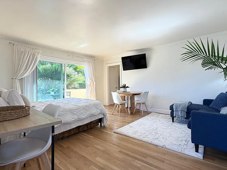 39 Catamaran St #3 — Photo 6
