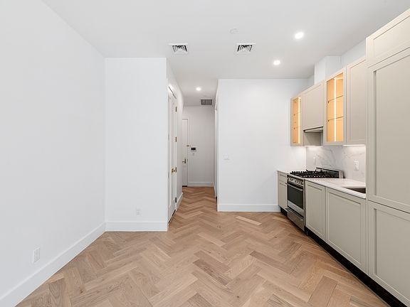 5th image of 25 Quincy St #2D