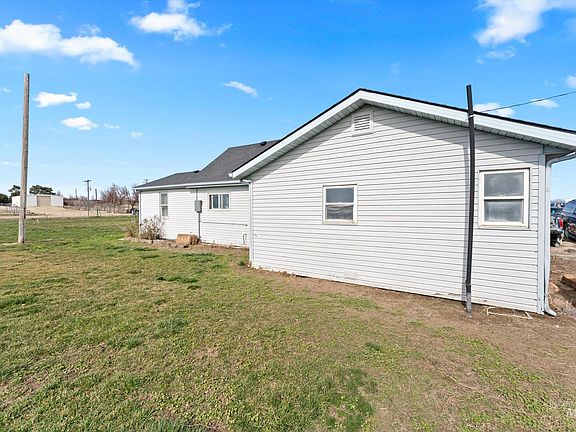 5th image of 20286 Travis Rd