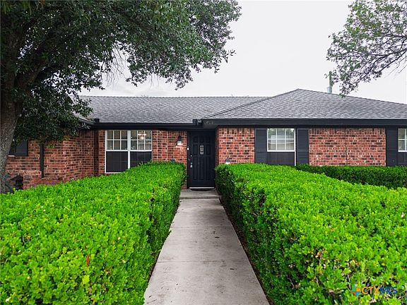 5th image of 810 Courtney Ln