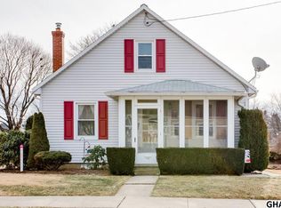418 W Walnut St, Palmyra, PA 17078