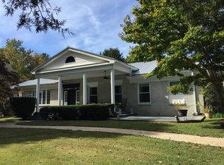 200 Peters Rd, Estill Springs, TN 37330