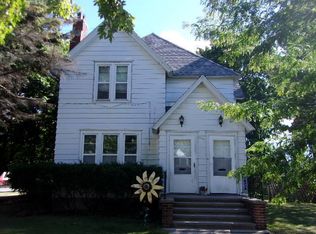 1403 Carney Blvd, Marinette, WI 54143