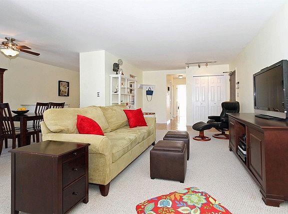 5th image of 2246 Christian Ln #2-B