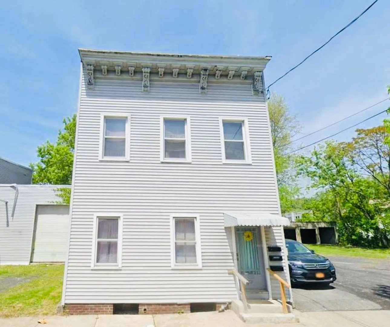 PM 59 Ontario St — Photo 1