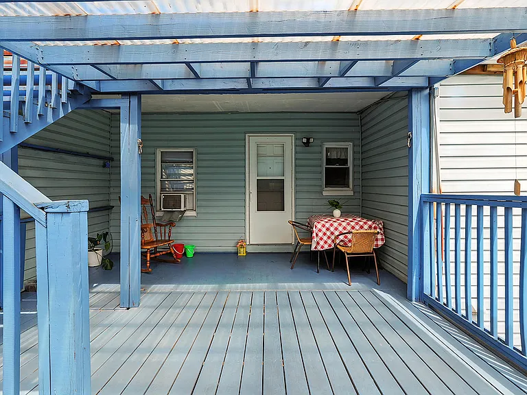 50 Oak St #2 — Photo 5