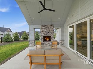 125 S Eagles Roost Way, Eagle, ID 83616