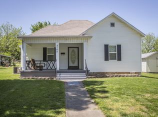 2145 N Robberson Ave, Springfield, MO 65803