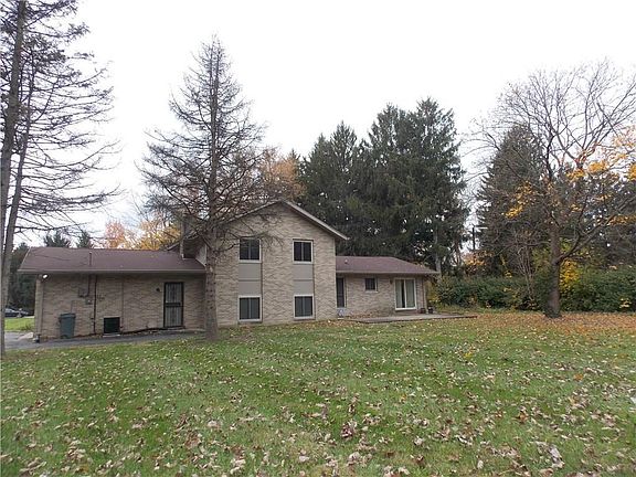 3rd image of 1340 Kessler Boulevard West Dr