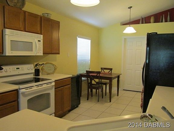 5th image of 3822 Sunset Cove Dr
