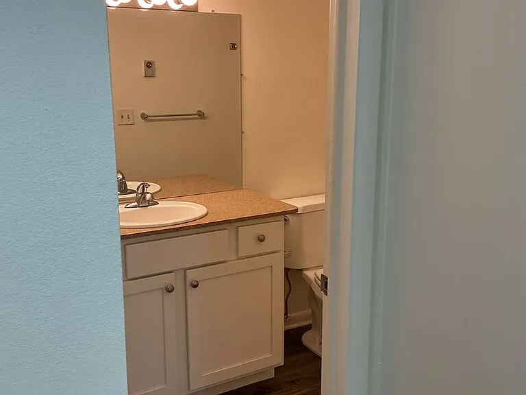 4415-4425 Hull Rd — Photo 6