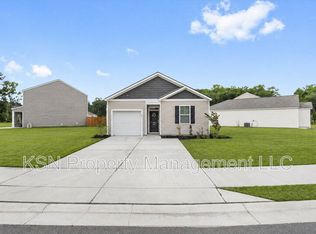 89 Hazy Ln, Hinesville, GA 31313