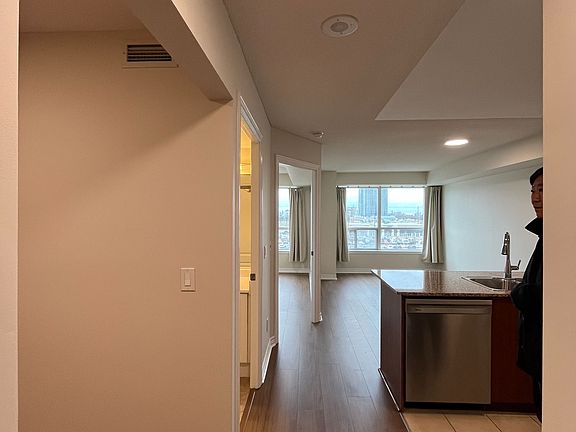 4th image of 15 N Park Rd #503
