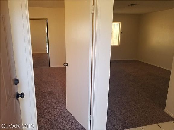 4th image of 5205 Gray Ln APT B