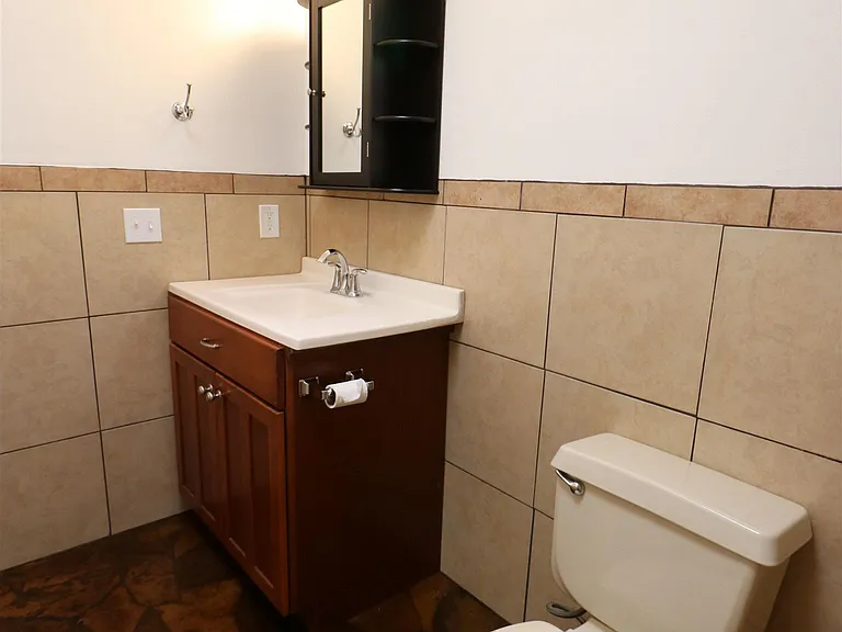4225 Oak Ln — Photo 11
