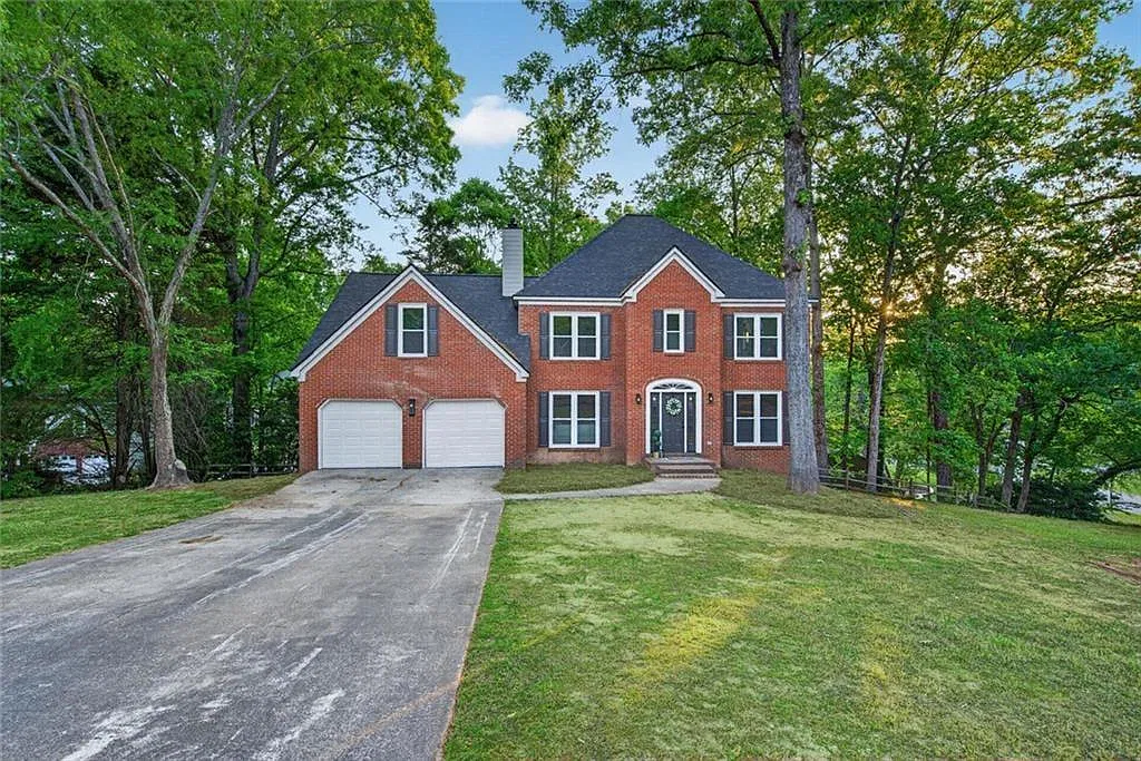4 bed, 3.5 bath, 3414 sqft, $3,500 — Photo 4