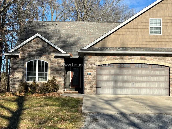 305 McVicker Dr #1, Energy, IL 62933