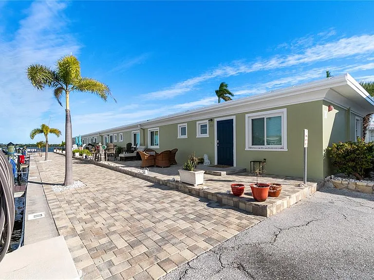 3740 Gulf Of Mexico Dr #114 — Photo 37