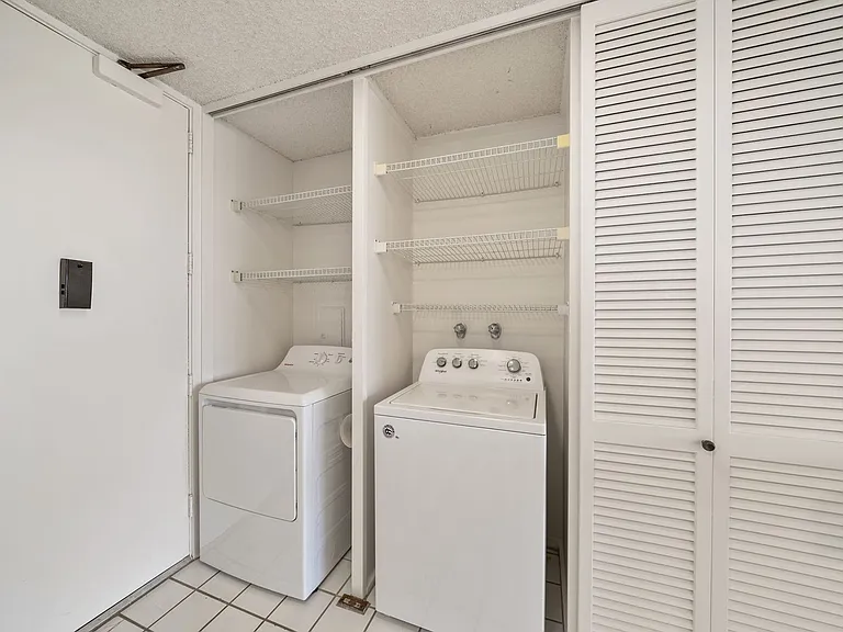 555 University Ave #3407 — Photo 9