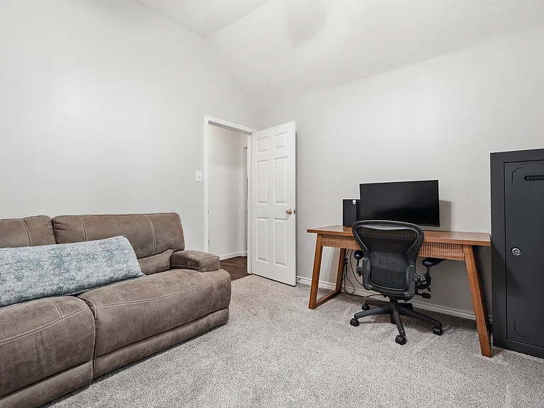 7218 Gingerberry Dr — Photo 18
